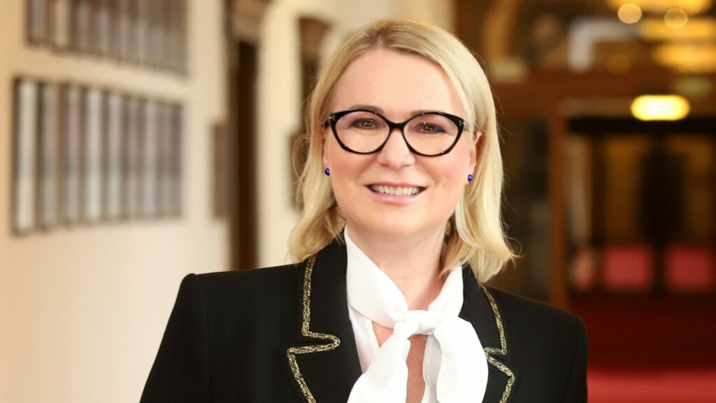 Narozeniny dnes slaví Jana Černochová. Foto: MO ČR