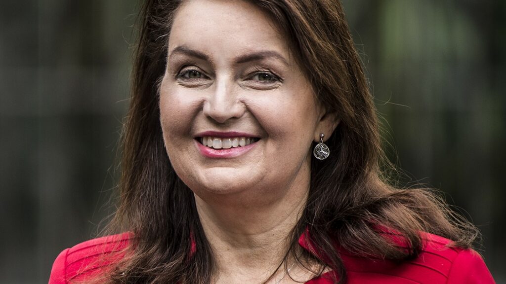 Milena Králíčková dnes slaví narozeniny. Autor: Vladimír Šigut, Univerzita Karlova – Univerzita Karlova, CC BY-SA 4.0, https://commons.wikimedia.org/w/index.php?curid=135855296