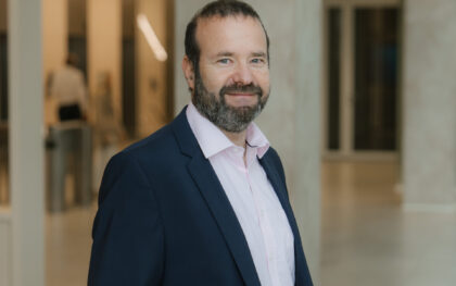 Nový řídící partner oddělení Tax & Legal Marek Romancov věří, že společnosti Deloitte může posunout dál lepší využití firemních synergií. Foto: Deloitte, se souhlasem